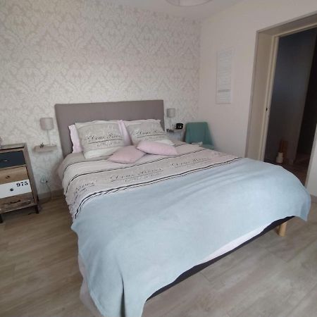 Chambre Entre Mer Et Campagne Greville-Hague Екстериор снимка